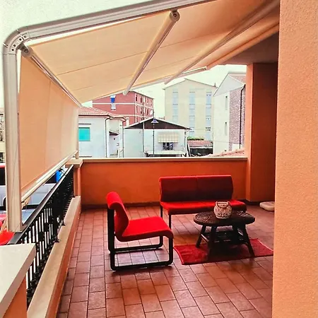 Trilocale Con Grande Terrazza Veranda *
